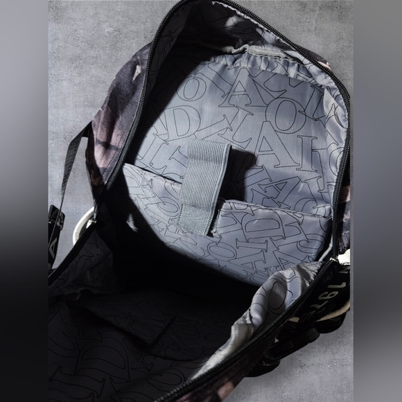 Kobe Bryant Limited Edition Black Mamba 24 Backpack LAKERS NBA Travel Gym School - Picture 7 of 9